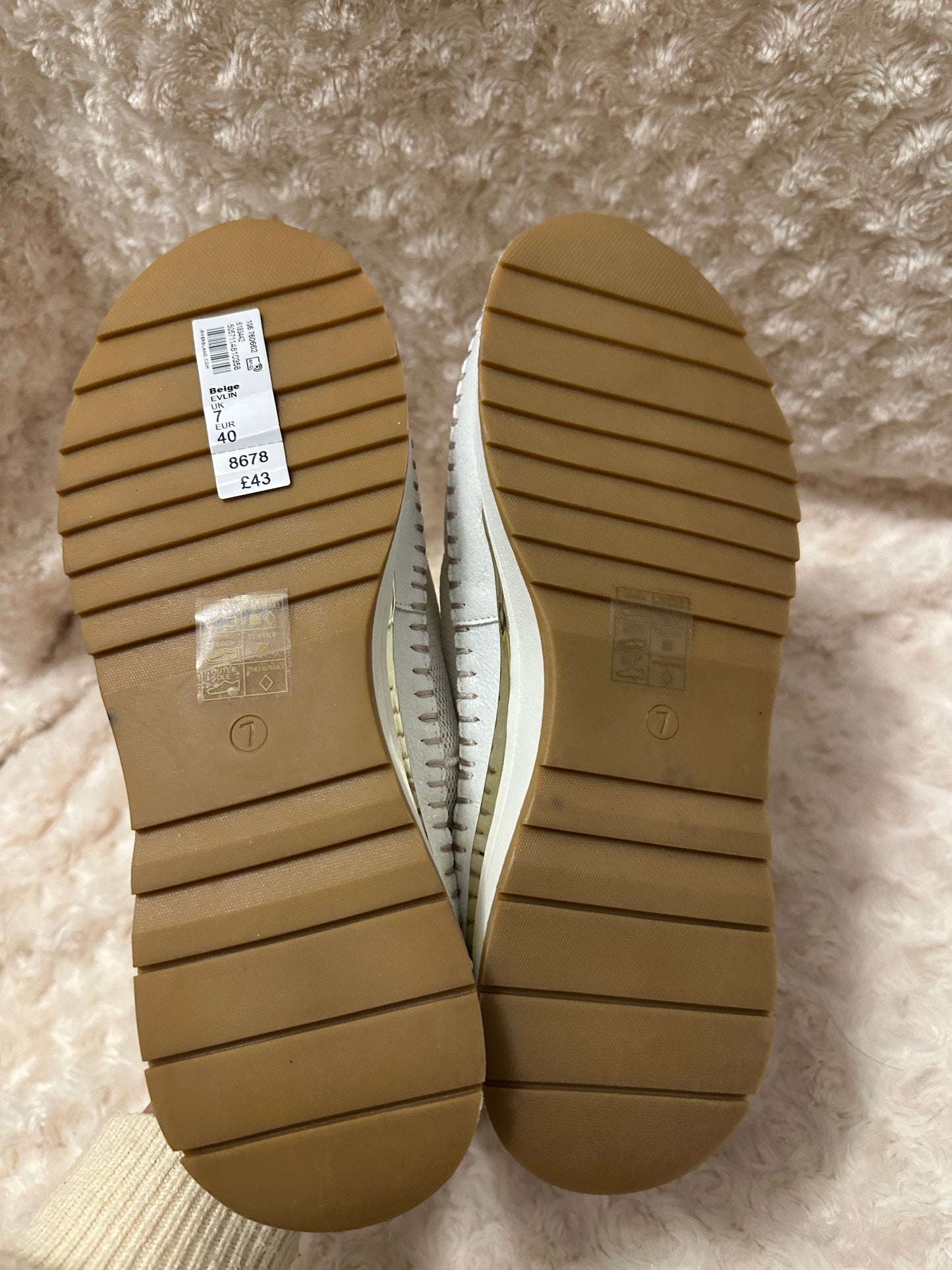 River island ladies cream trainers size 7 brand new