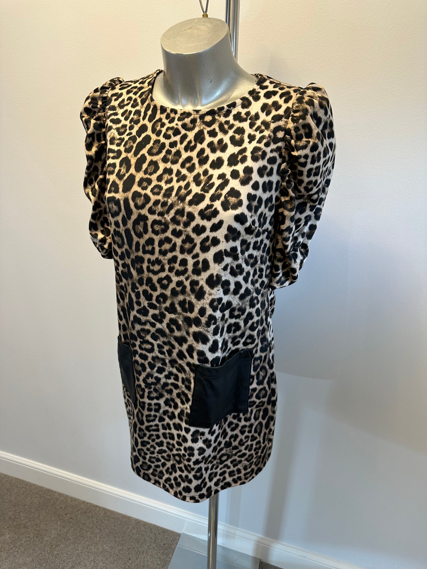 Dorothy Perkins animal print dress size 8
