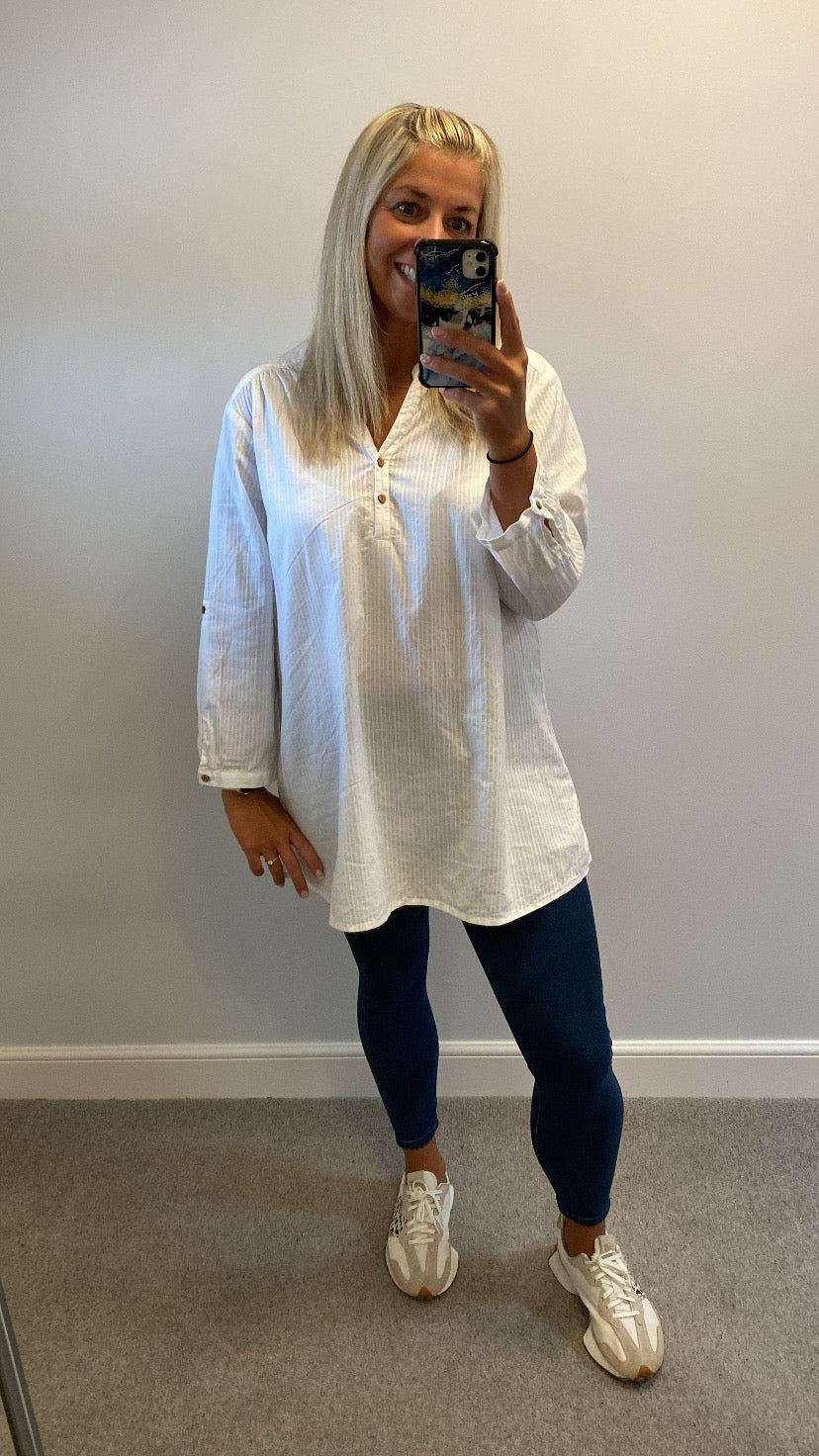 Mountain warehouse white blouse size 20