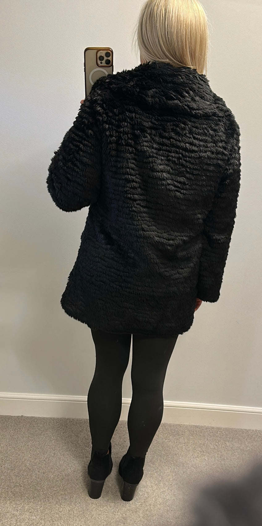 Kaliko Black faux fur jacket size 12