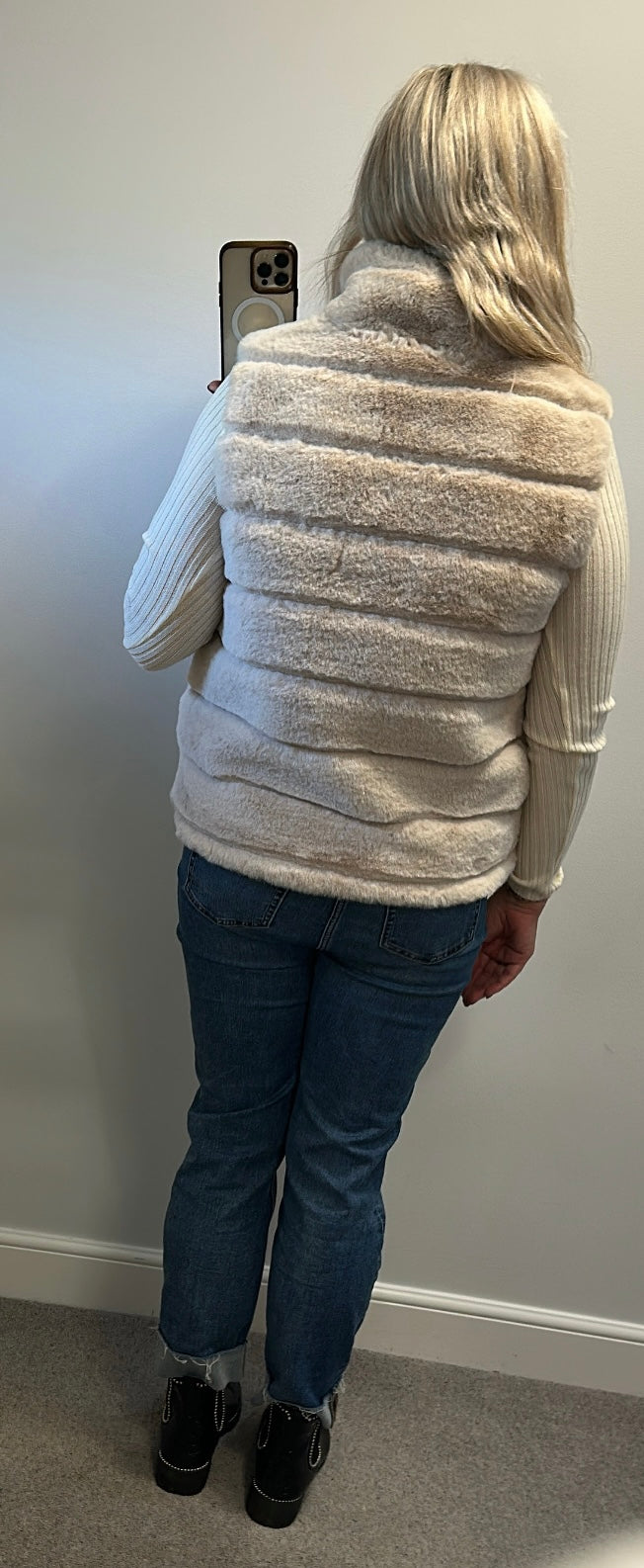 Cream faux fur gilet with zip front would fit upto size 12