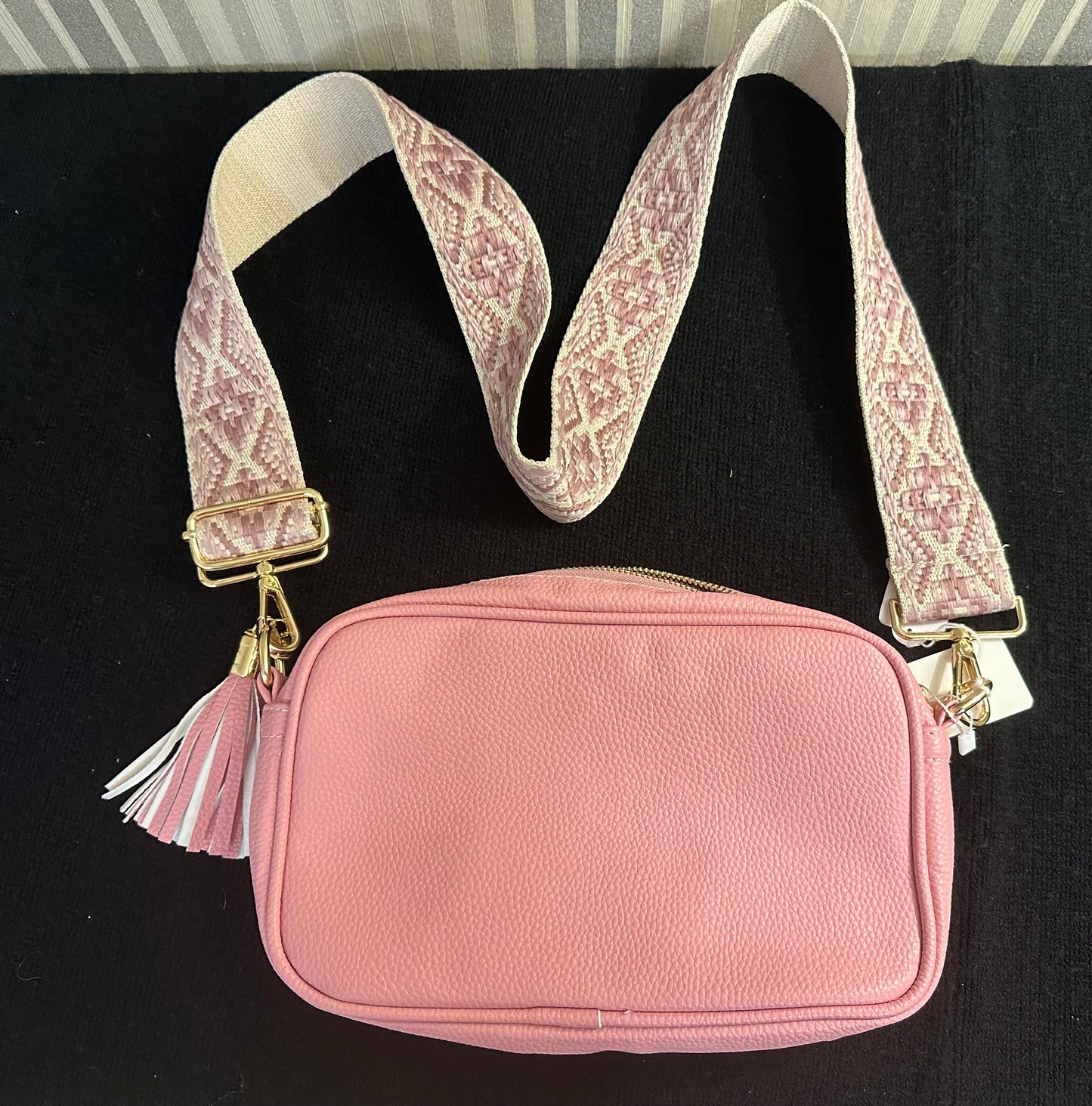 Pink crossover bag brand new includes 2 straps