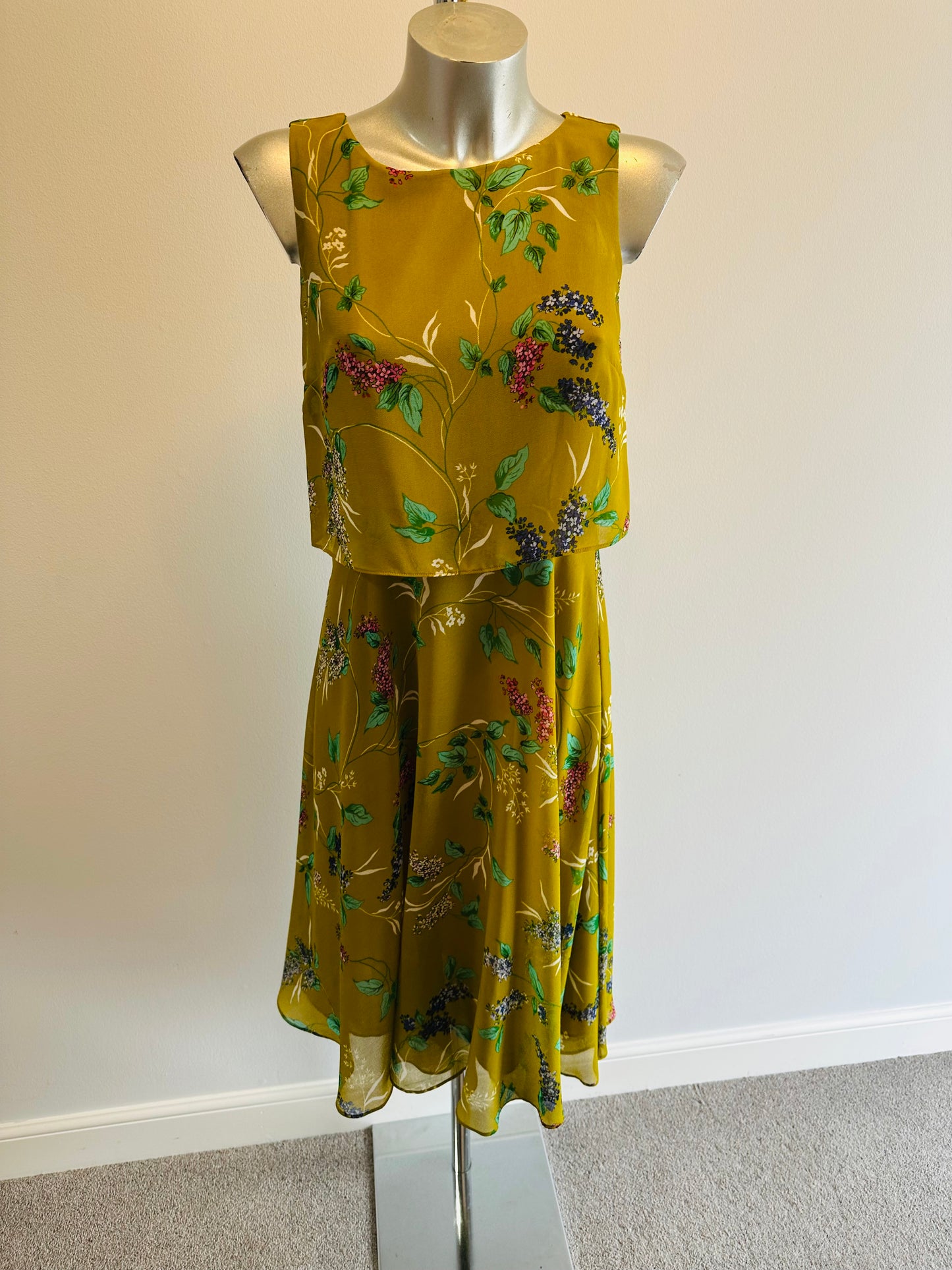 Hobbs green floral dress size 8