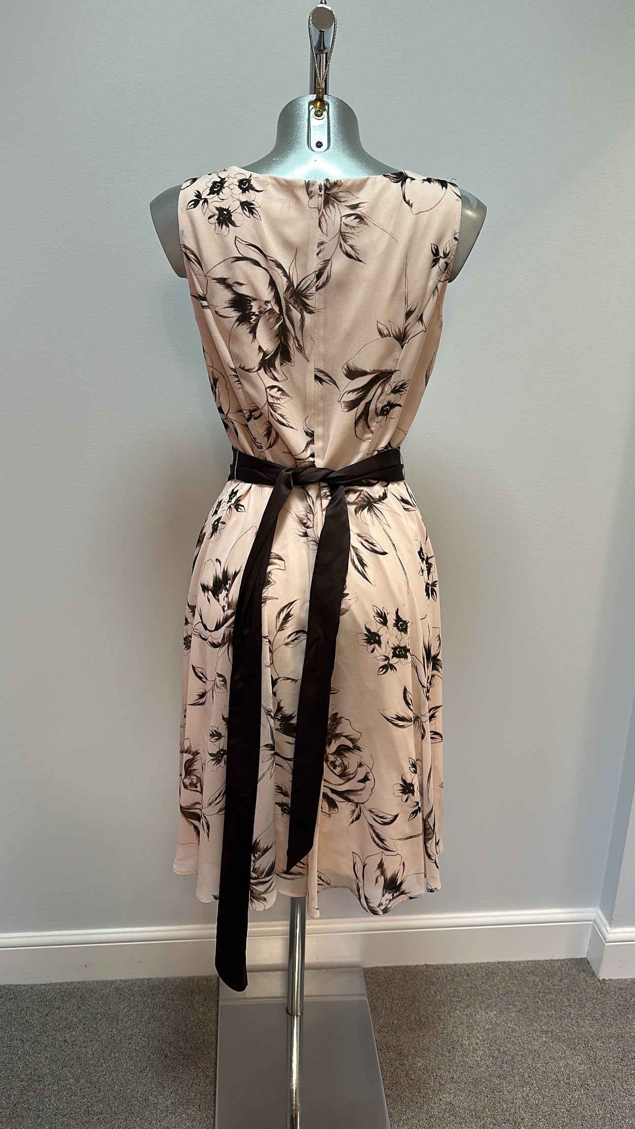 Kaliko peach / brown floral design dress size 10