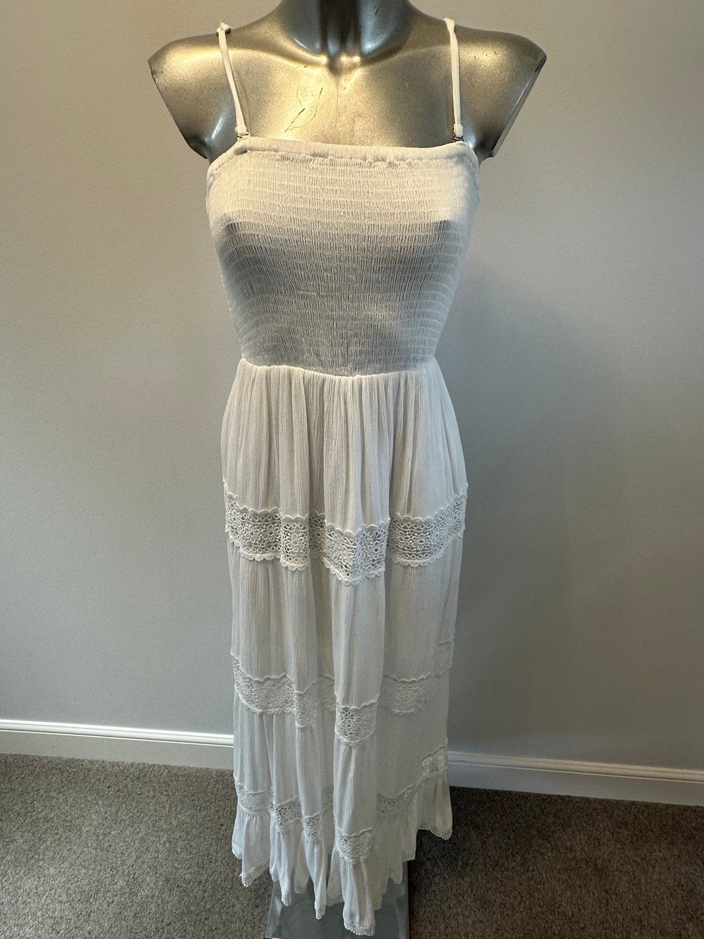 Sosander white dress size 8