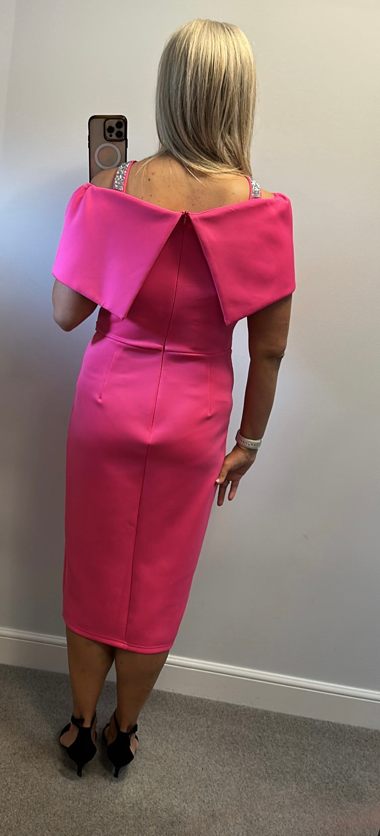 Aomei pink embellished dress size L would fit upto size 16