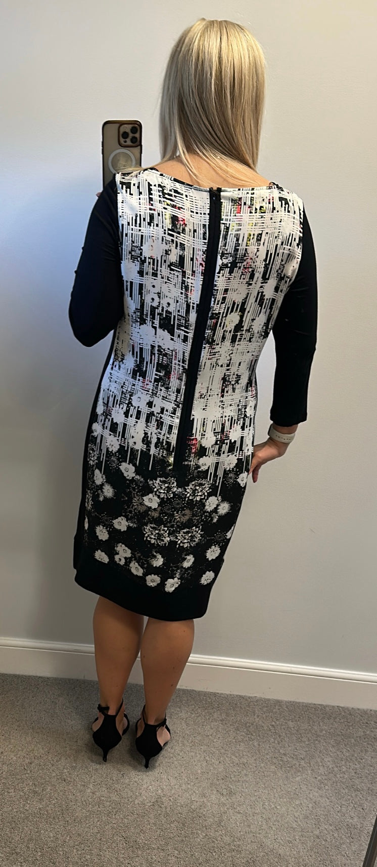 Damsel in a dress black and white print dress size 16