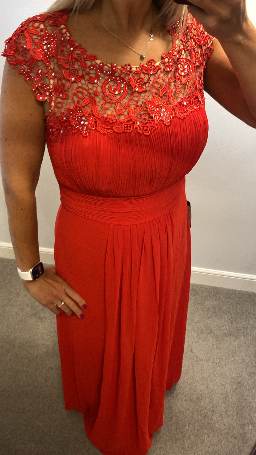 Ever pretty red evening dress size 16 (small more suited to size 14) brand new with tags