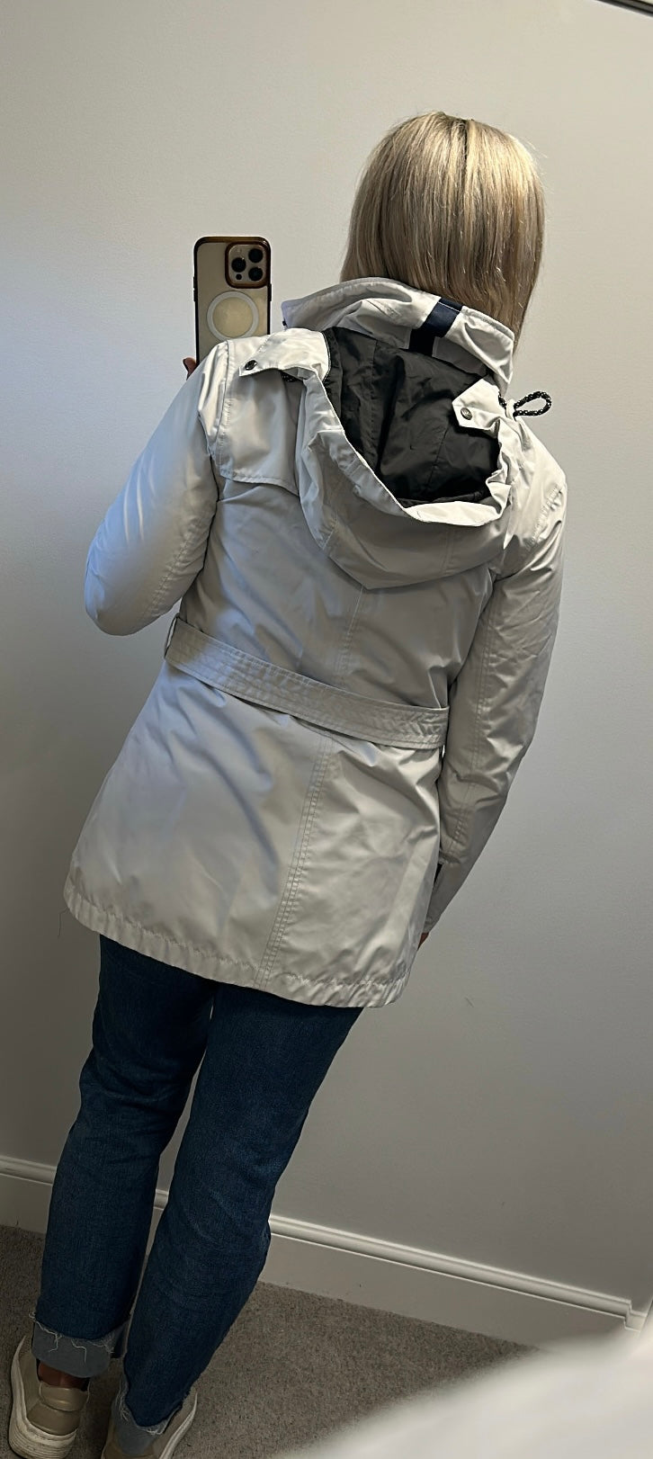 Helly Hansen off white Welsey II Waterproof Trench Coat size M would fit upto size 12 also available in black