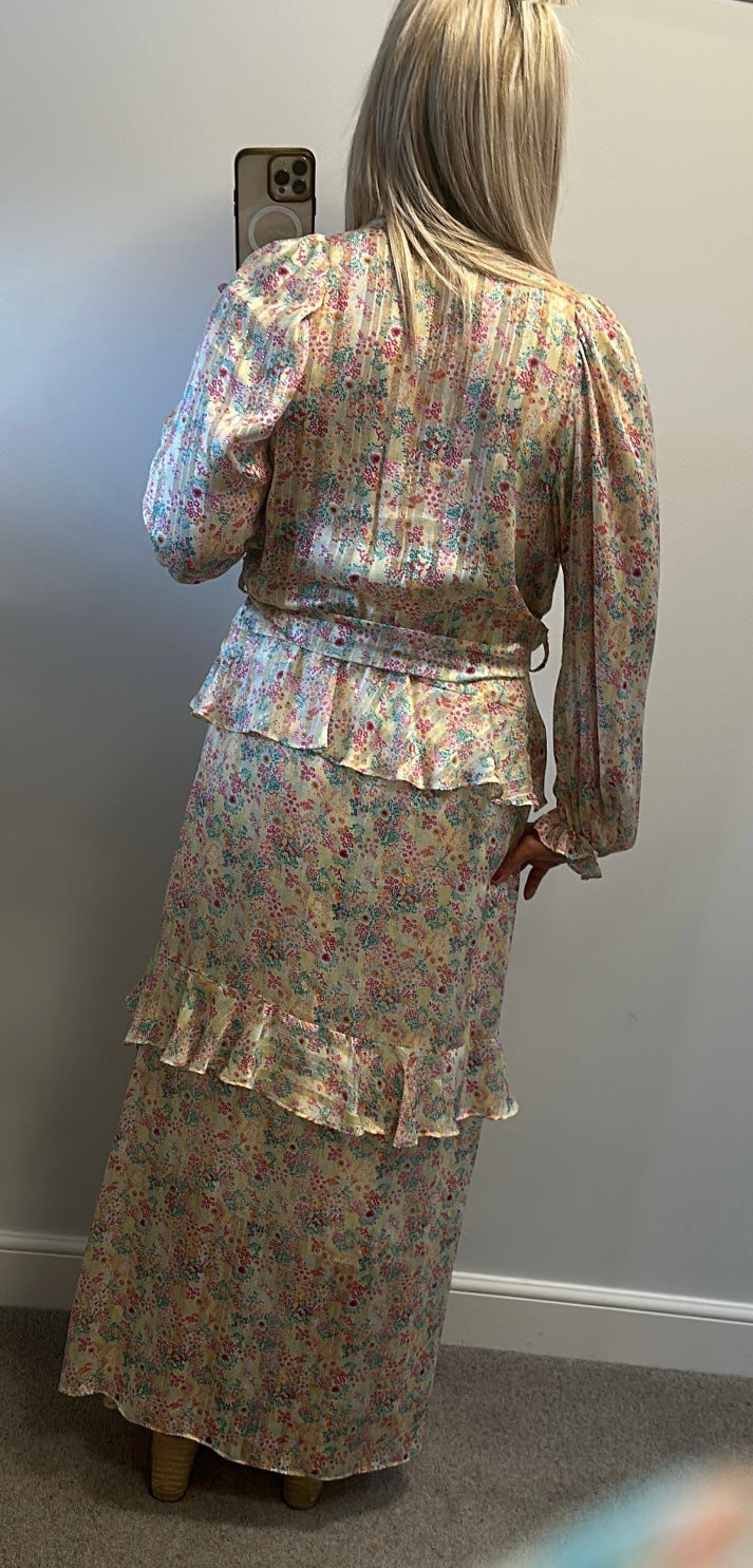 Breifly floral print ruffle dress would fit up to size 14
