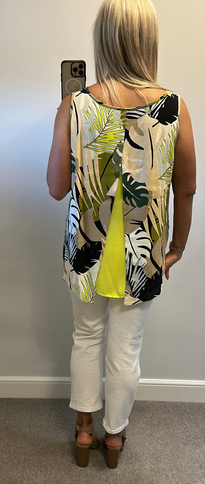 Wallis green and navy floral top size 18