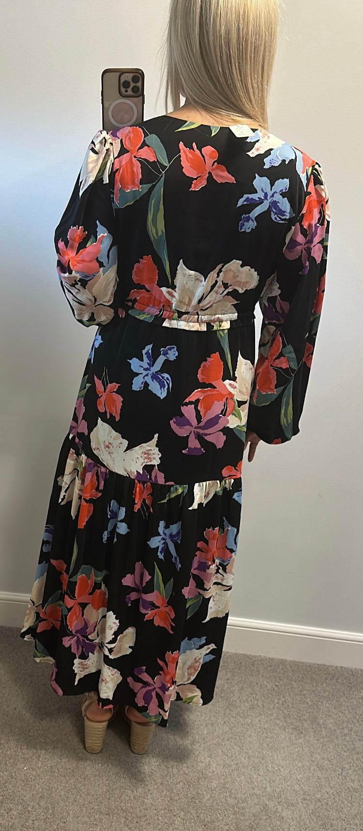 Stella Morgan black floral floaty dress size 16