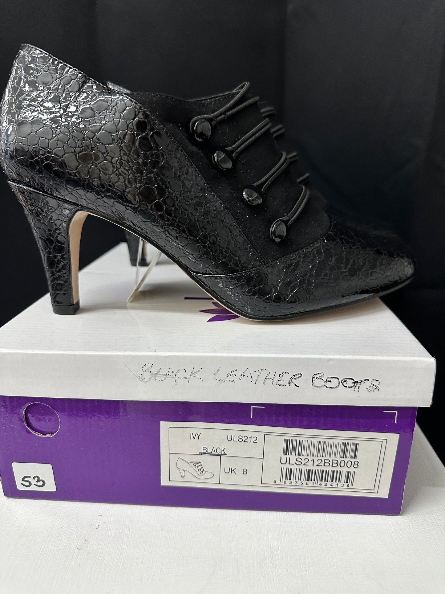 Lotus Ivy black patent leather shoes size 8 brand new