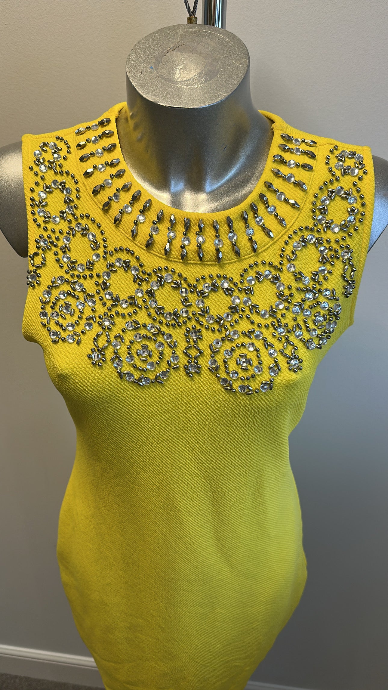 Maia hemera Paris yellow embellished dress would fit upto size 12