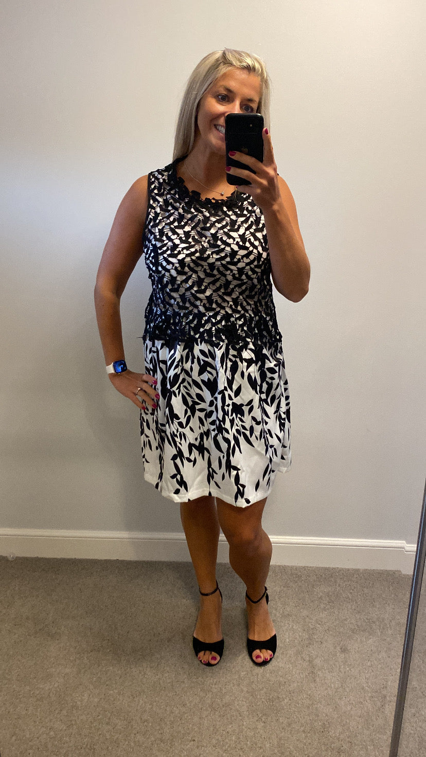 White and black lace dress brand new with tags size XL fitting upto size 14