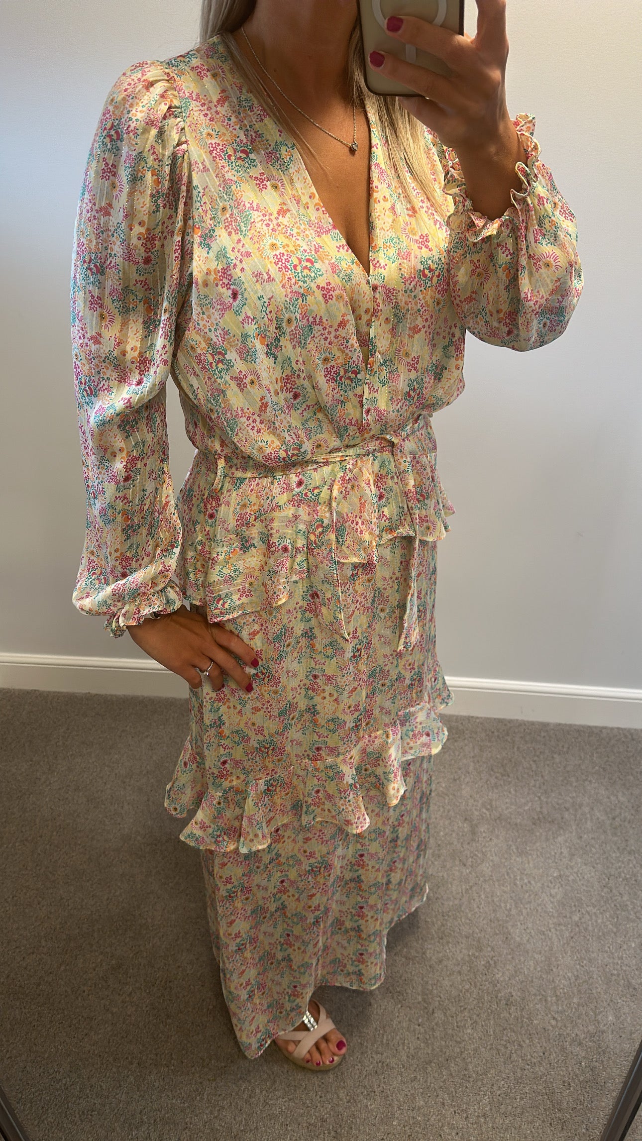 Breifly floral print ruffle dress would fit up to size 14