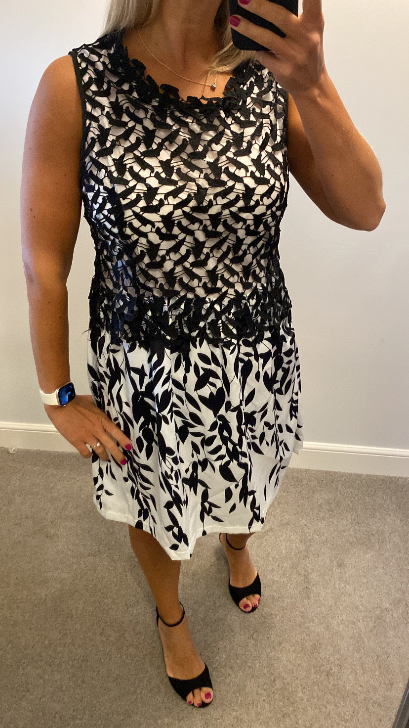 White and black lace dress brand new with tags size XL fitting upto size 14