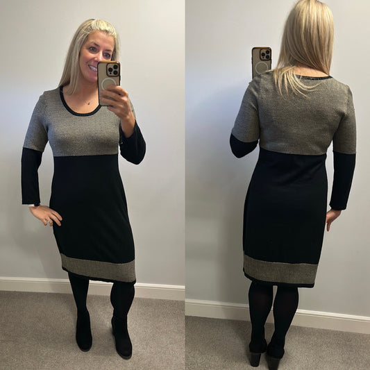 Anne Klein knitted dress size XL fitting upto size 16