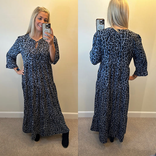 Stella Morgan blue print dress size 16