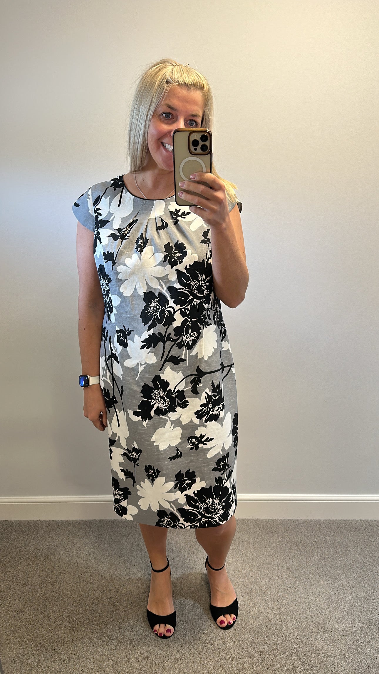 Anna Rose grey floral dress size 18