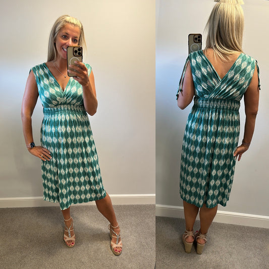 Green floral print dress one size fitting upto size 14
