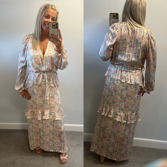 Breifly floral print ruffle dress would fit up to size 14