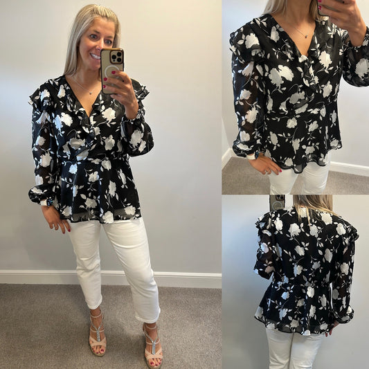 Quiz black floral top size 18