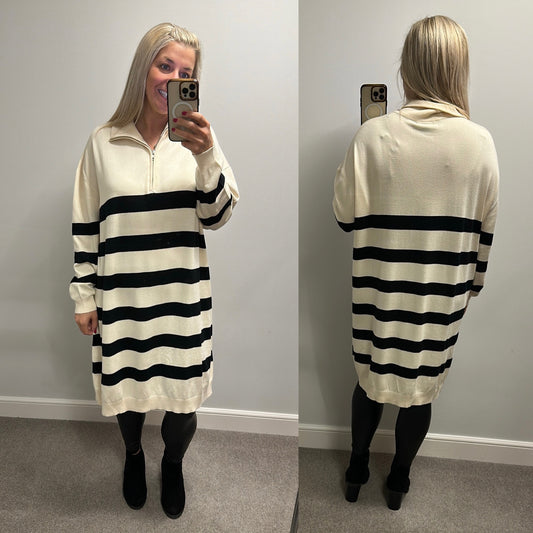 Bonprix cream and black knit long dress size XL fitting upto size 20 brand new without tags