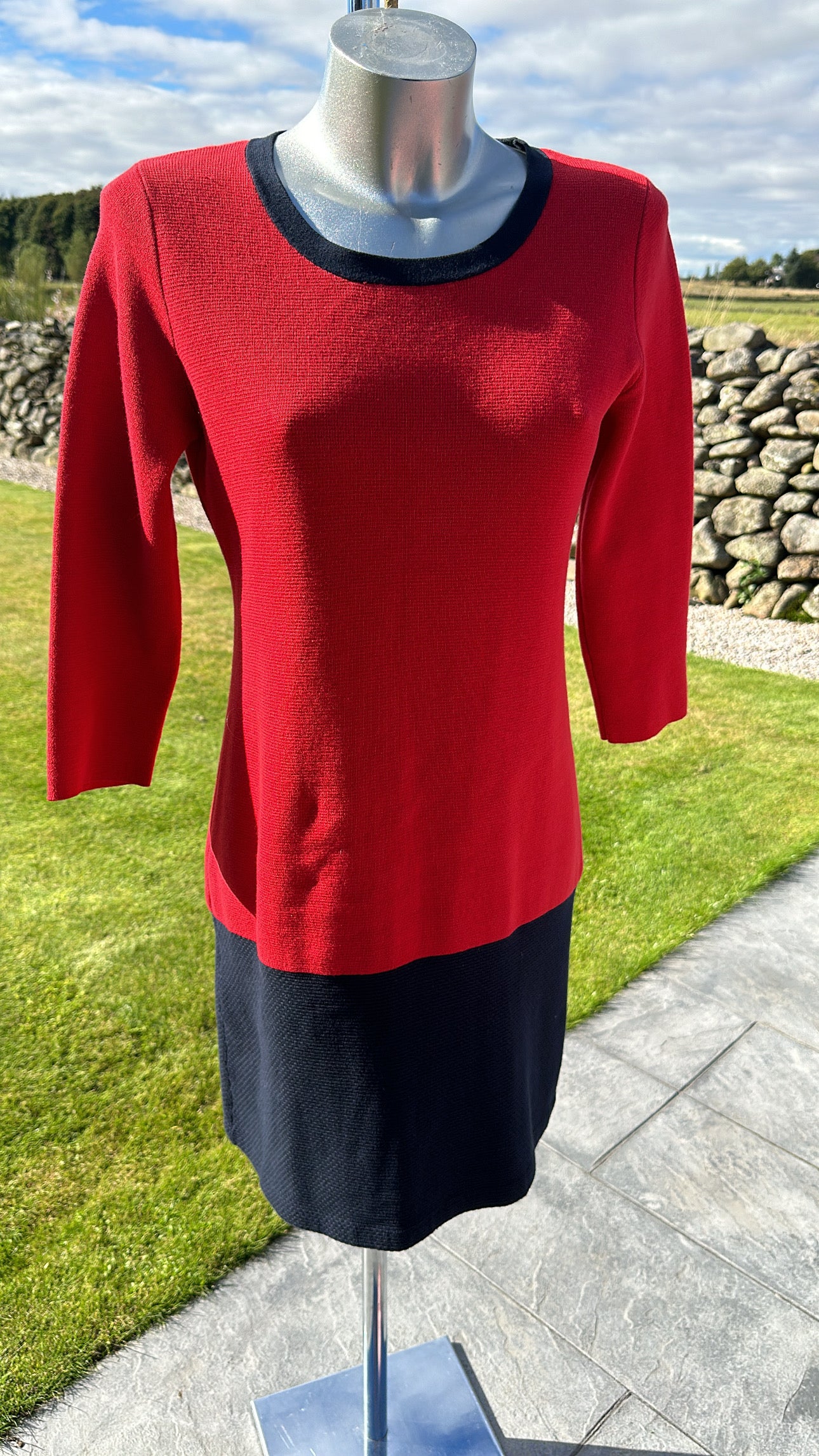 Banana Republic red and navy knit dress size S fit upto small size 12