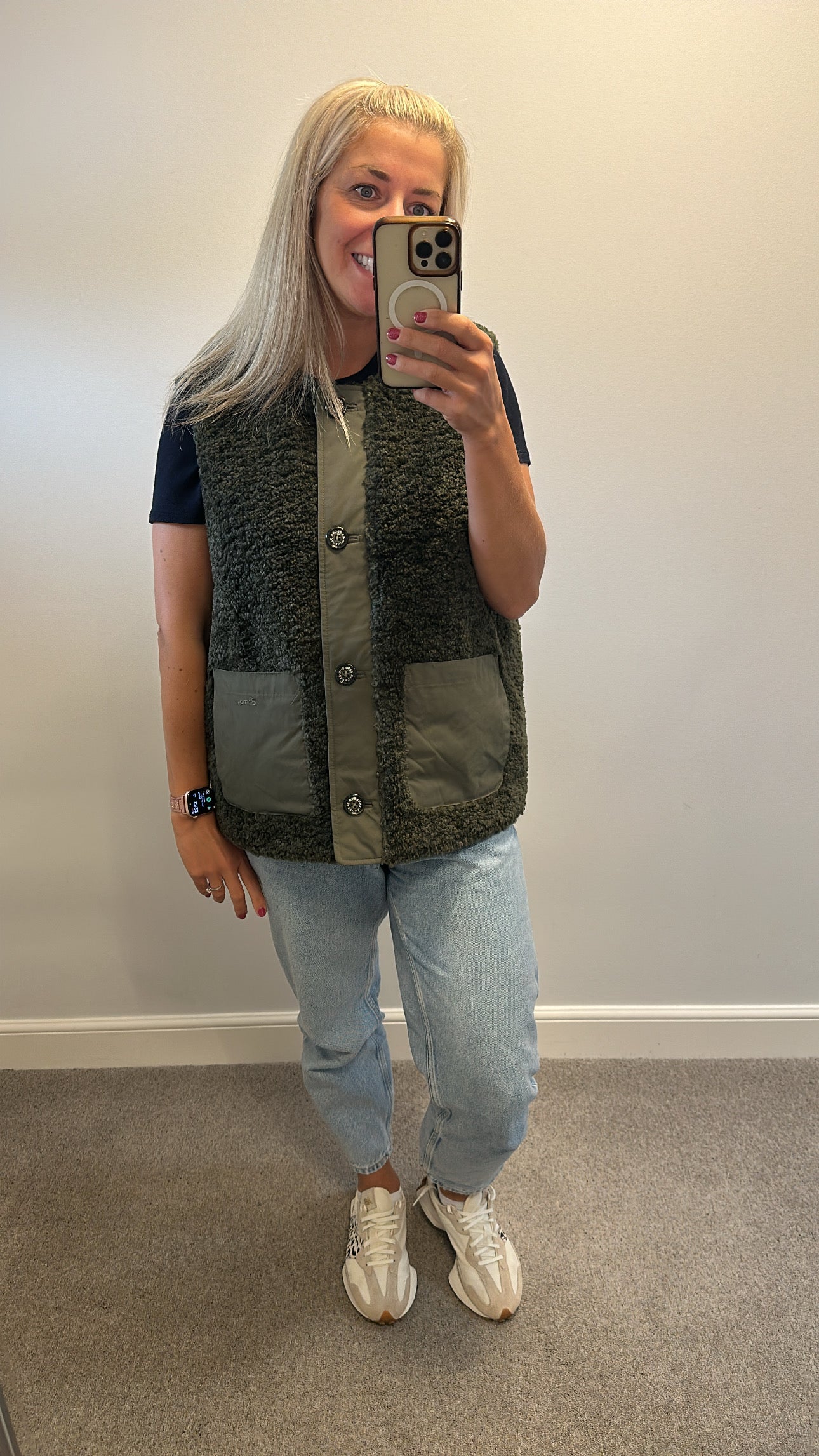 Barbour Kintra Borg olive green gilet size 16