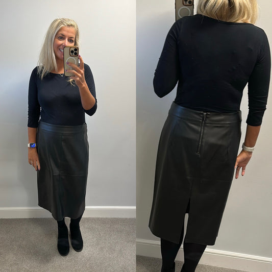 Dorothy Perkins black leather style skirt size 16