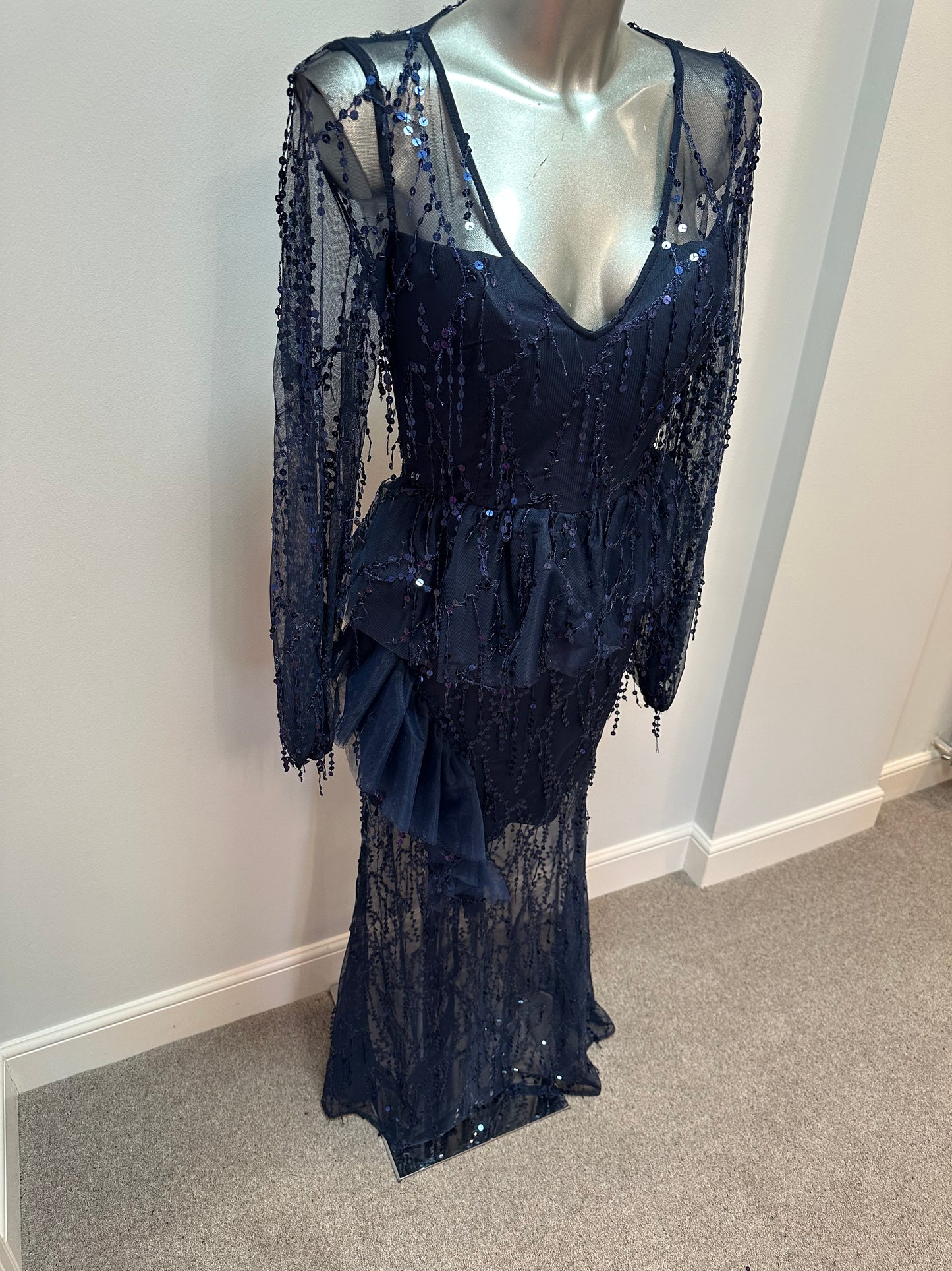 Giffniseti navy sequin evening dress size M would fit upto size 10