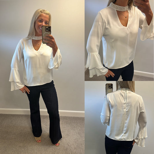 Jessica Wright off white flute sleeve blouse with pearl collar size 14