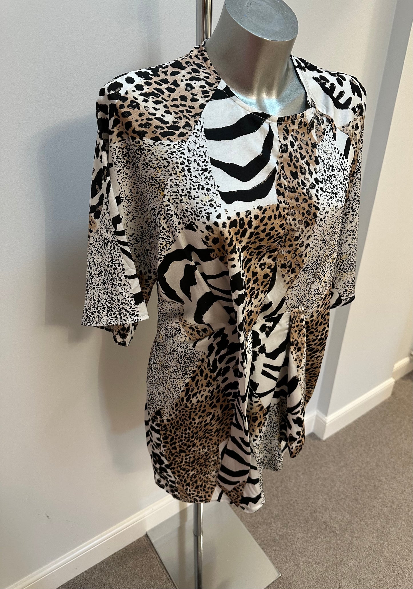 Girl in mind animal print dress size 10