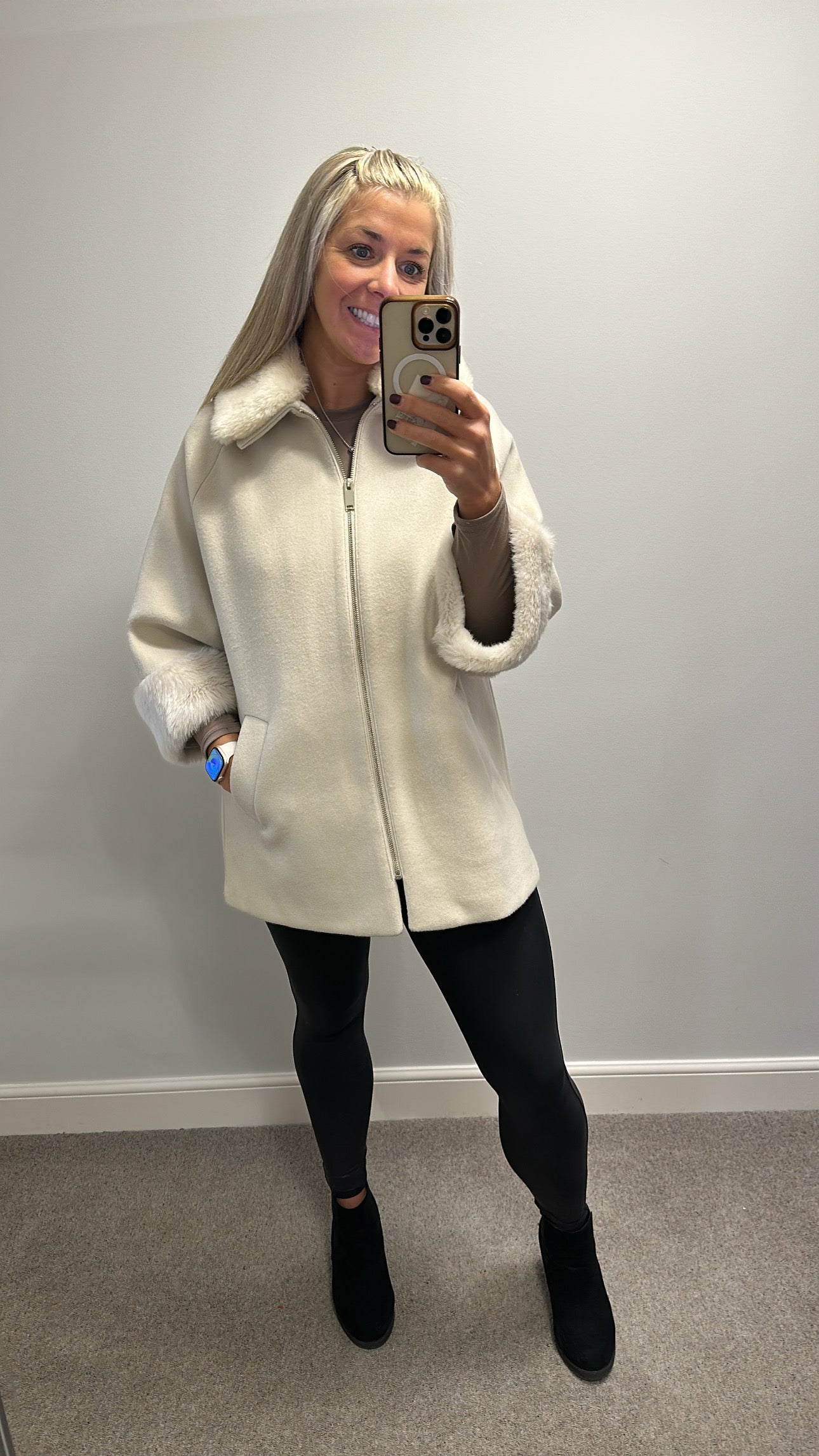 River island cream faux fur coat size 14 (oversized fit would fit upto size 16)