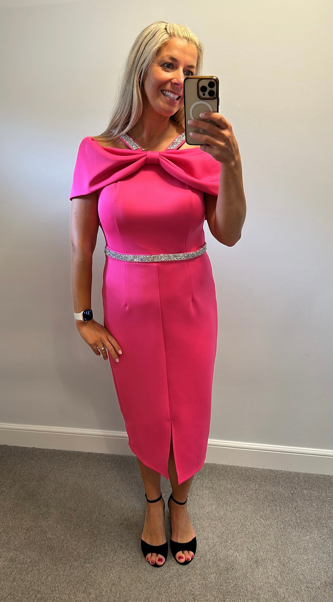 Aomei pink embellished dress size L would fit upto size 16