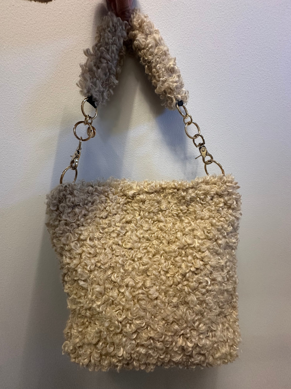 River island Cream Teddy over shoulder handbag