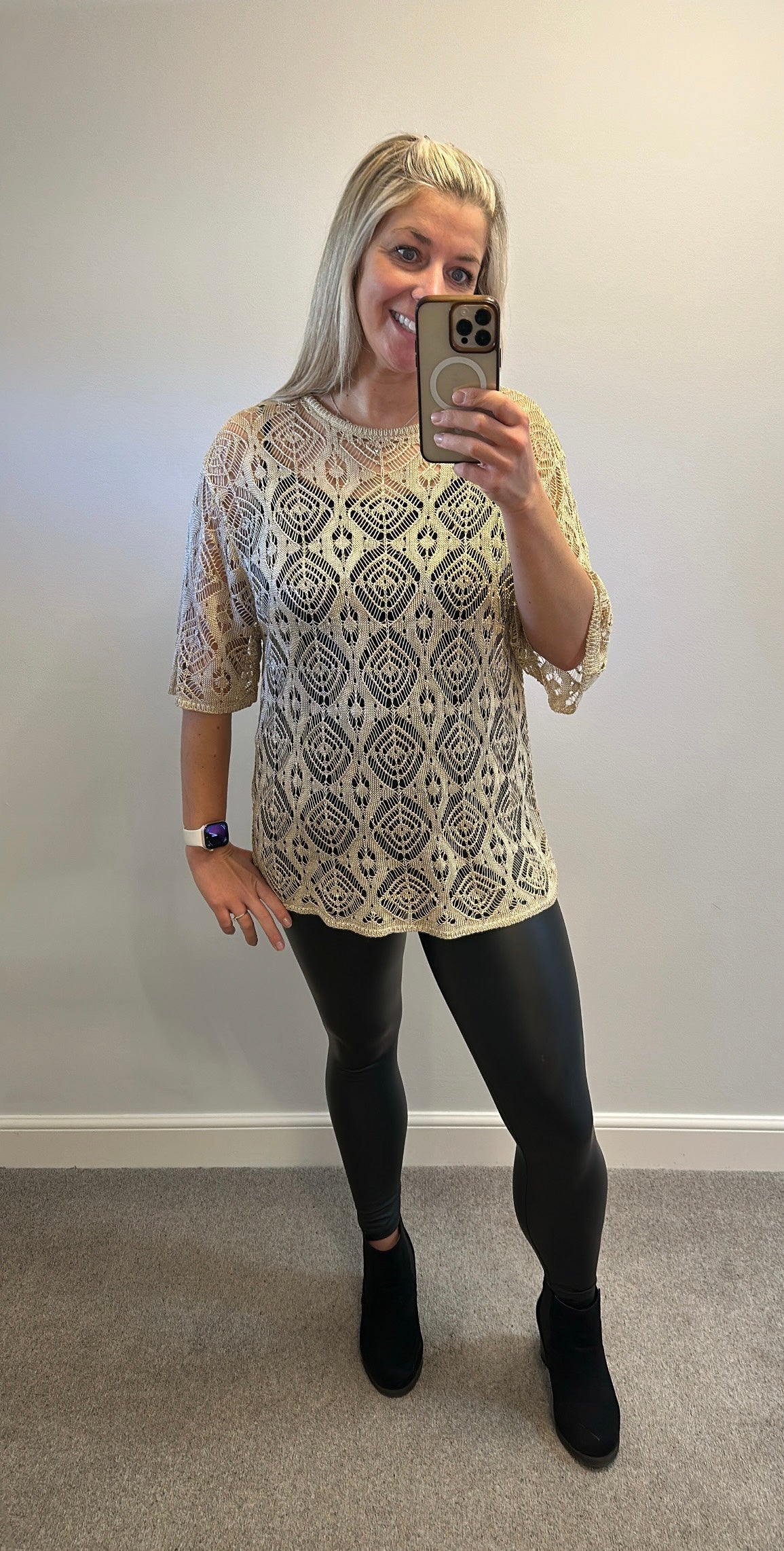 Zara gold knit 3/4 length top size XL would fit upto size 18
