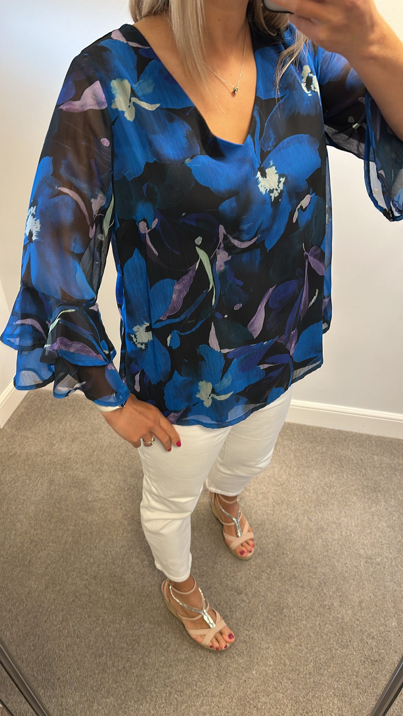 Wallis blue floral top size 18