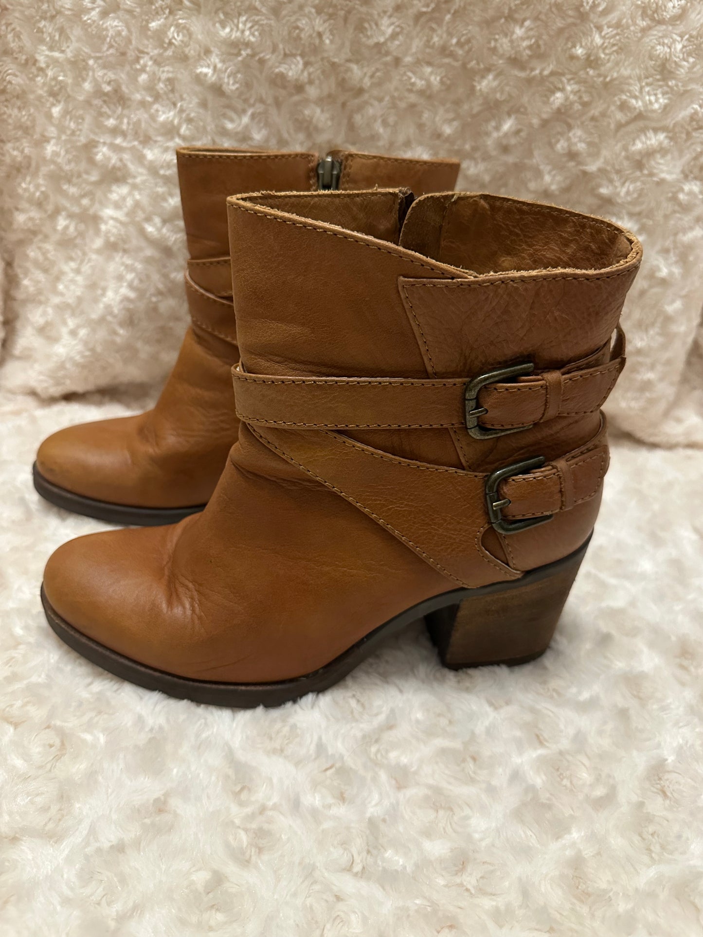 Brown leather lined boots brand new size UK 5