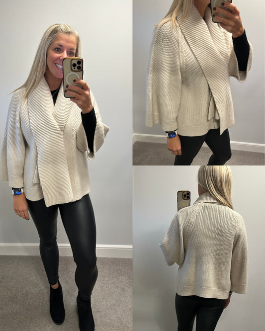Jaegar cream knit jumper would fit upto size 16
