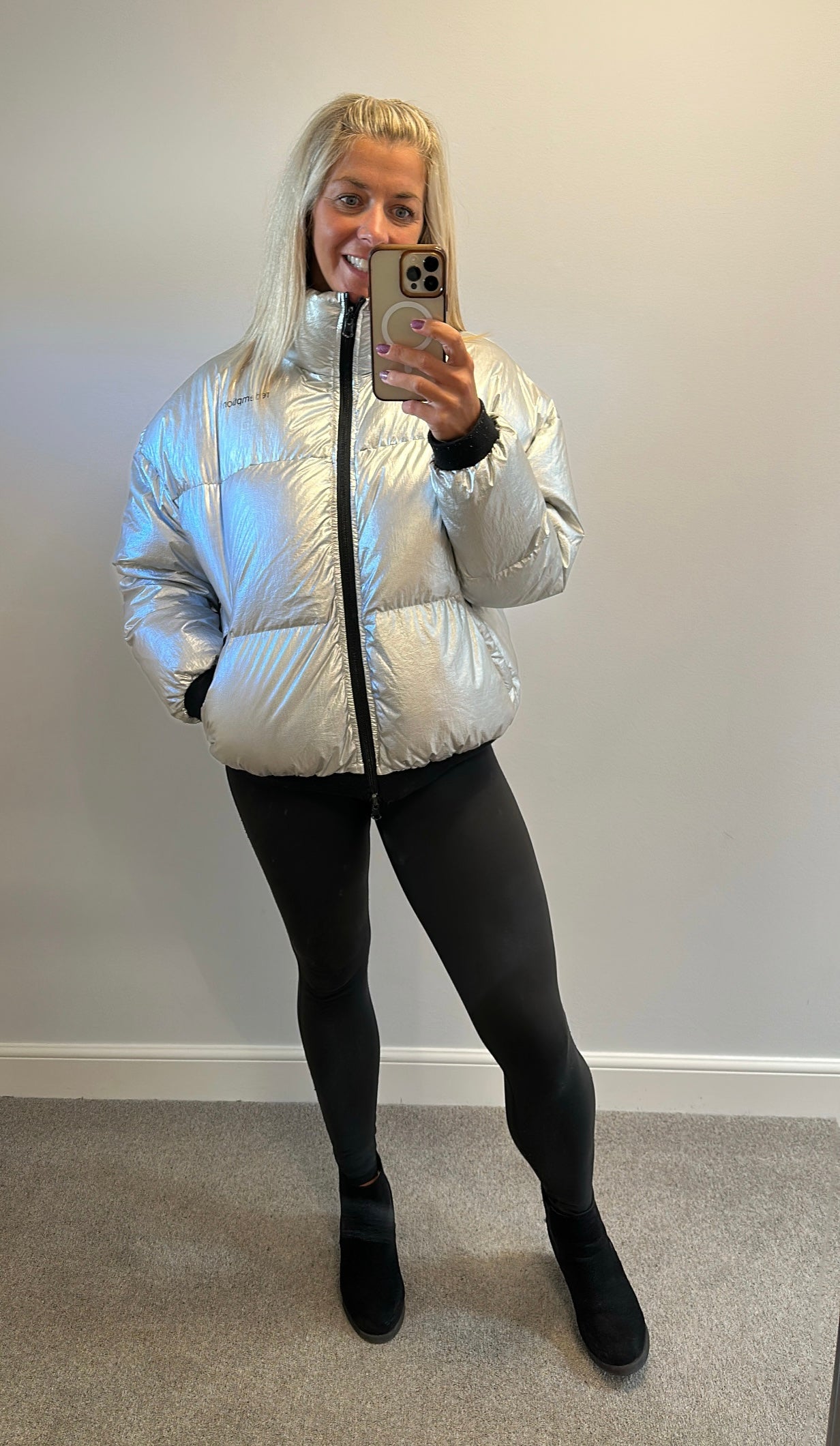 Redemption silver metallic puffer reversible jacket size 14