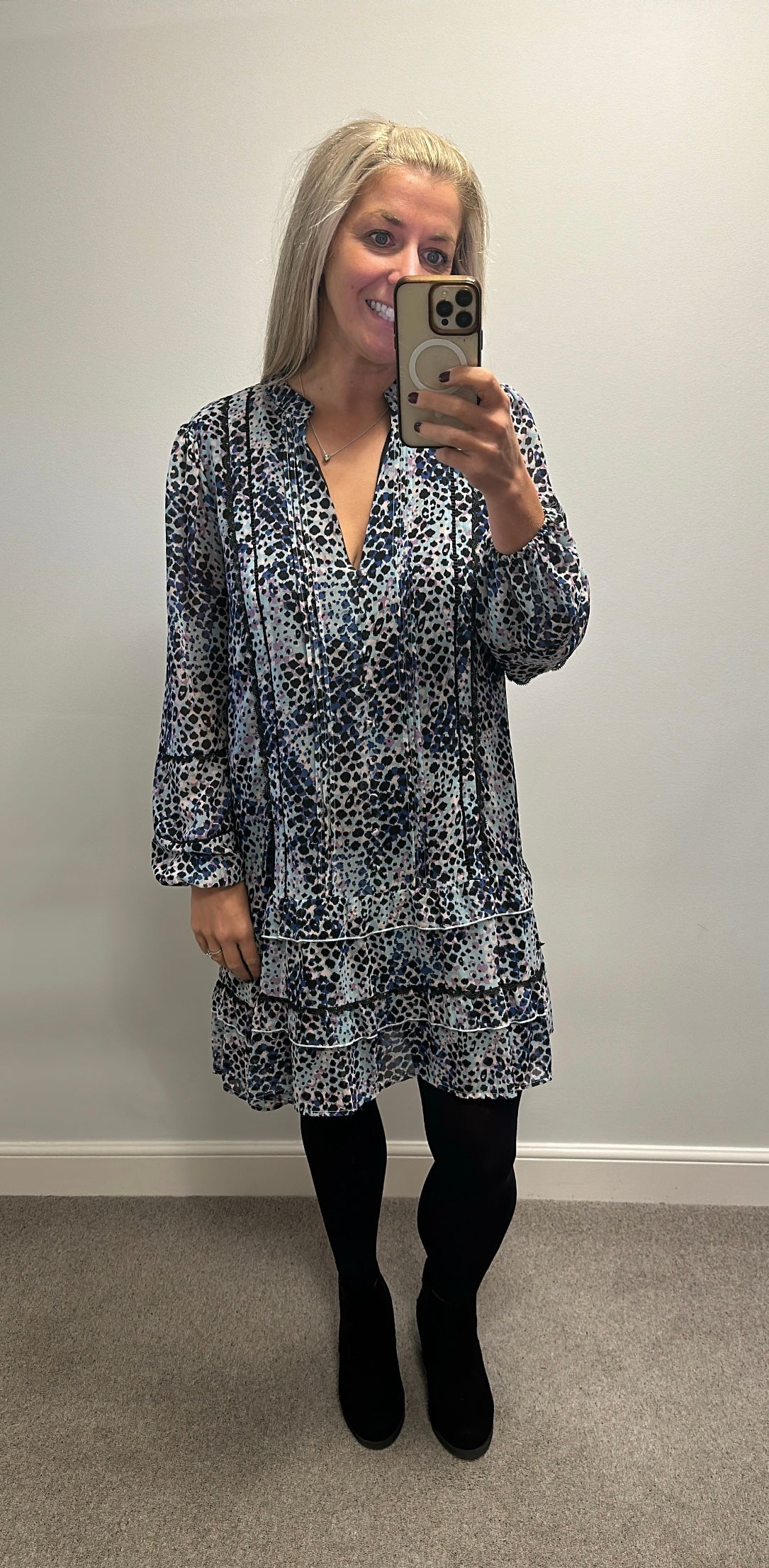 Love & Roses blue print dress size 16