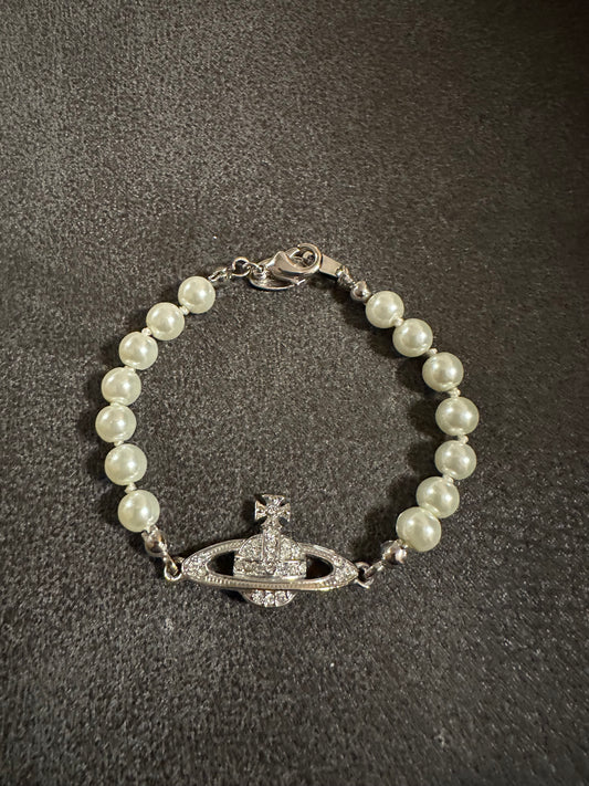 Pearl inspired orb bracelet