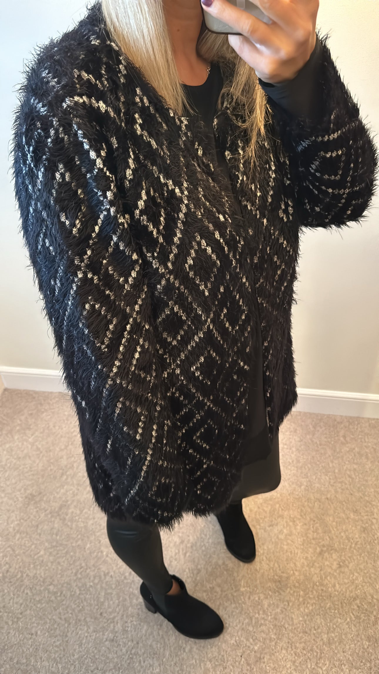 Black cosy knit cardigan one size fitting upto size 18