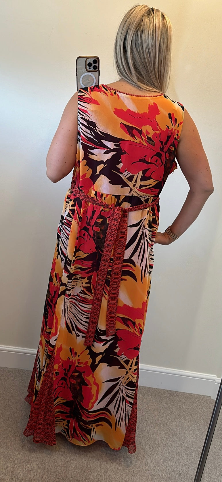 Peruna floral dress size 22