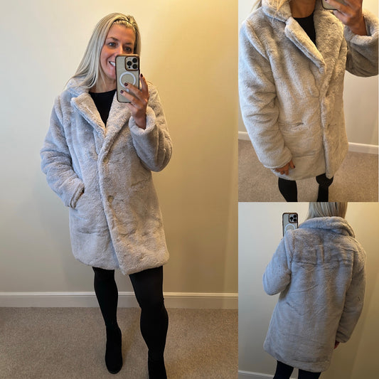 Moda Grey faux fur jacket would fit upto size 16 brand new with tags