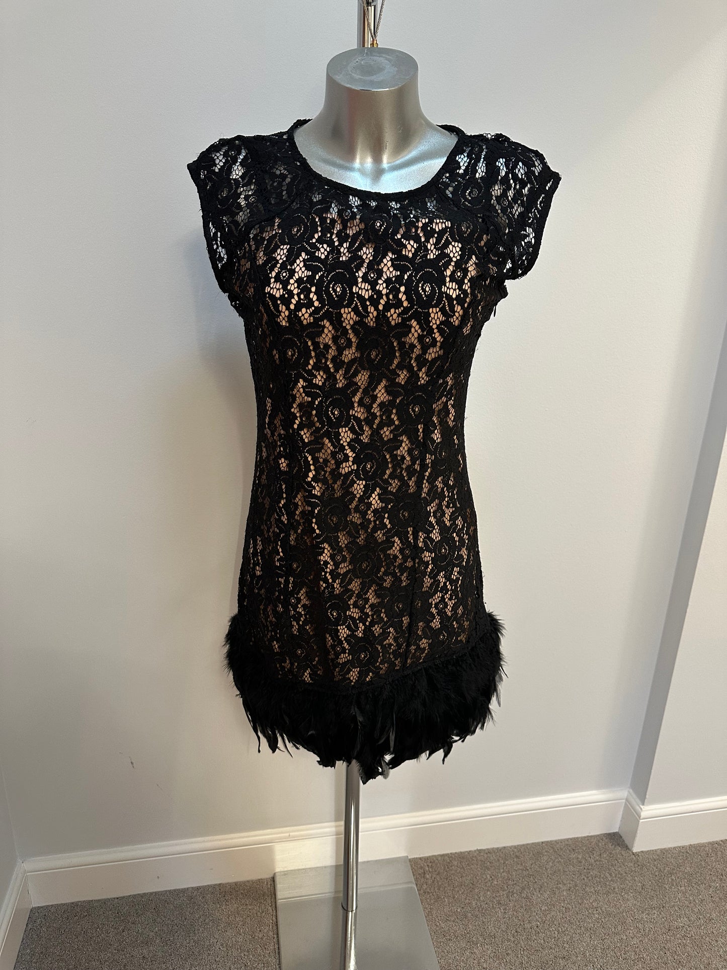 DS black lace feathered hem dress size 6