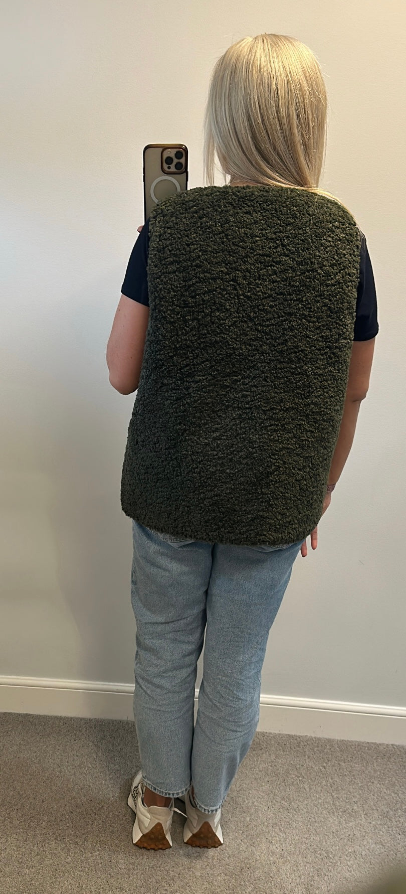 Barbour Kintra Borg olive green gilet size 16