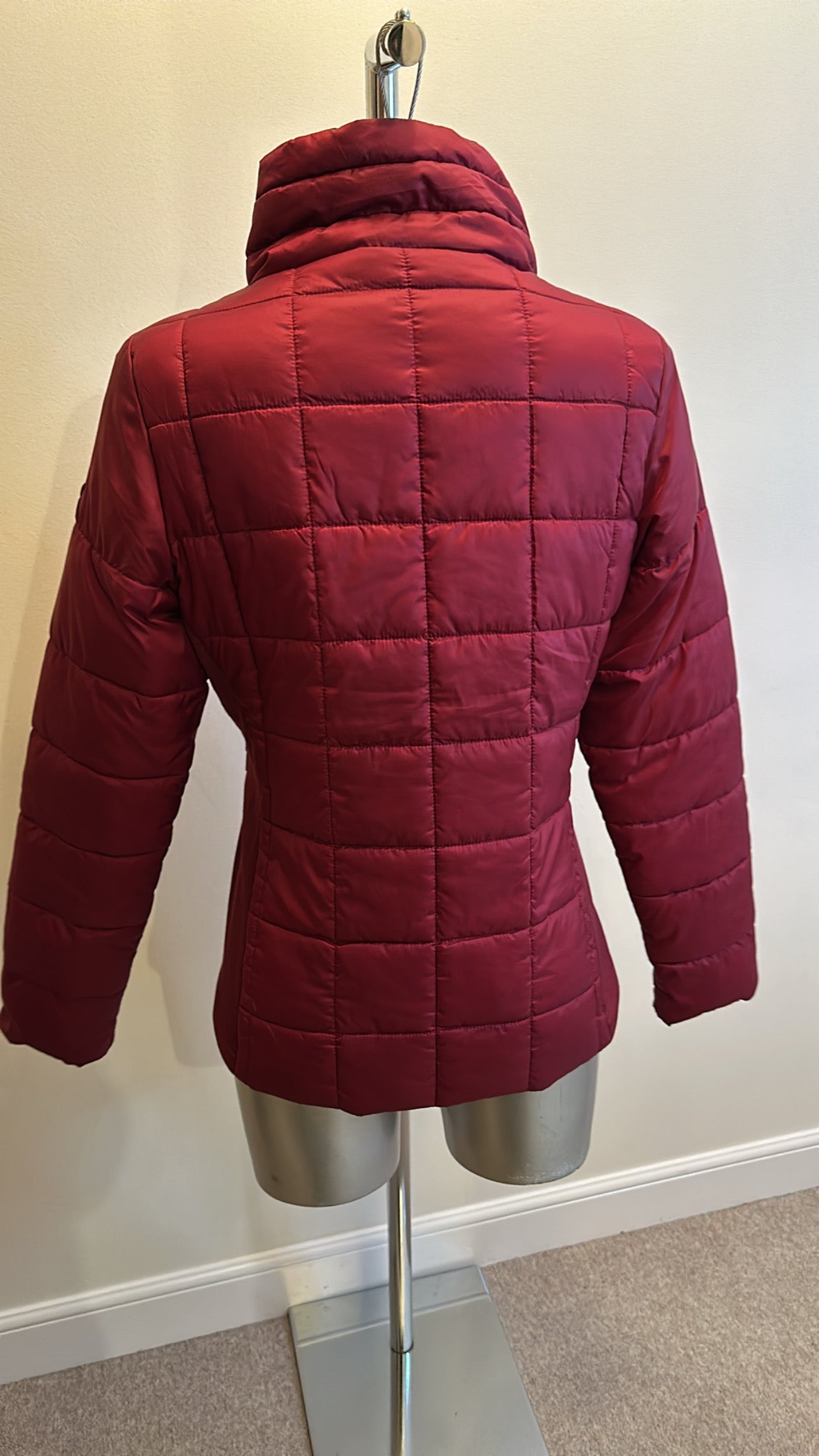 Calvin Klein burgundy quilted jacket size 10